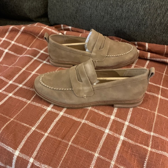 Beige Kelsi Dagger cow suede loafers - Picture 1 of 5